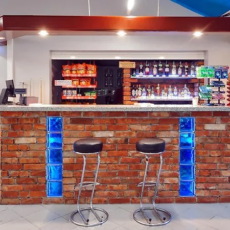 リゾート Osrodek Elzam *